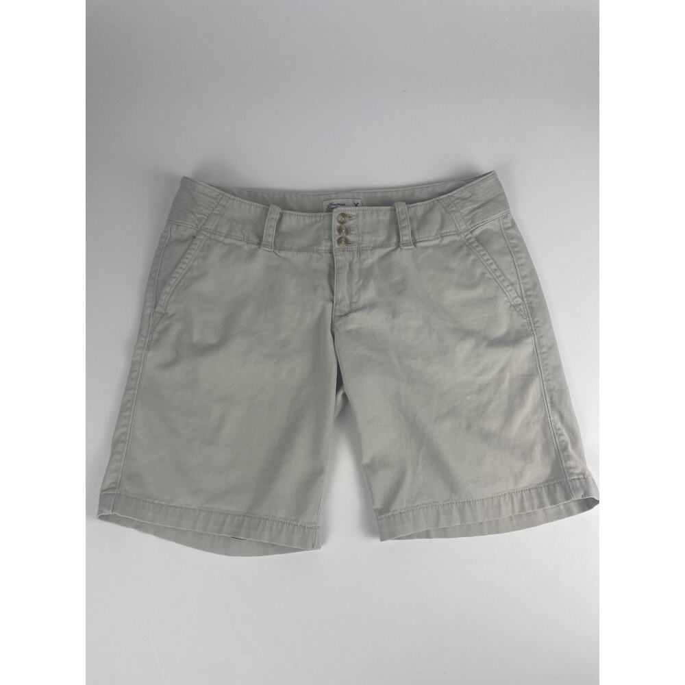 American Eagle Outfitters Women’s 6 Bermuda Stretch Shorts Cream Chino Preppy
